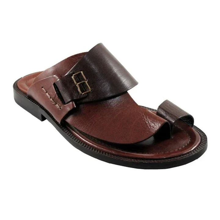 Why Wildking Men’s Vintage Leather Flip Flops Are This Summer’s Must-Have Footwear