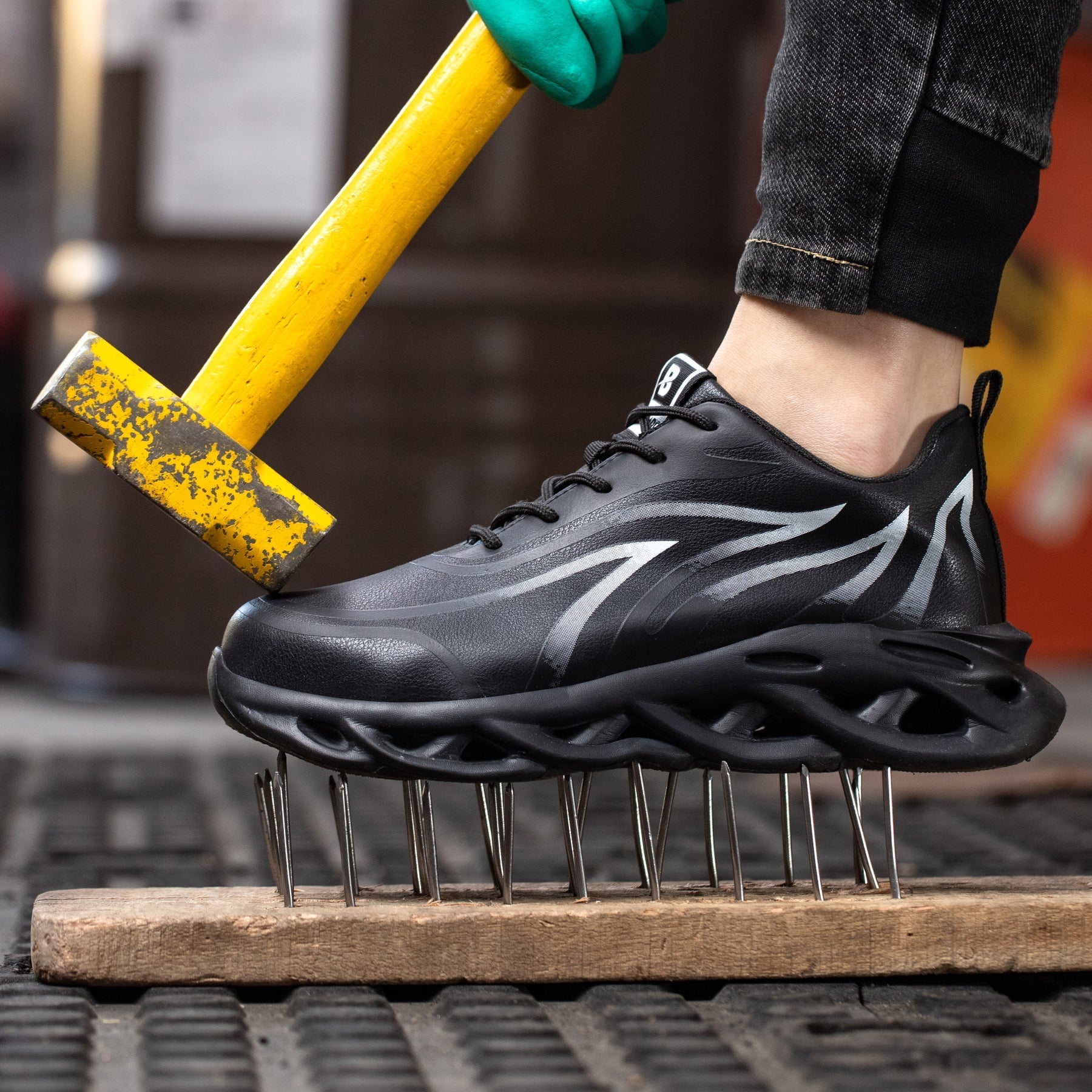 Wildking Breathable Lightweight Safety Work Sneakers Steel Toe Shoes R012