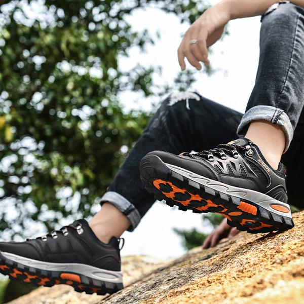 Men's Non-Slip Steel Toe Waterproof Hiking Shoes 2.5