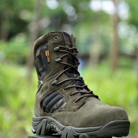 Wildking Men's High-Top Wear-Resistant Anti-Slip Off-Road Combat Boots A20-Green