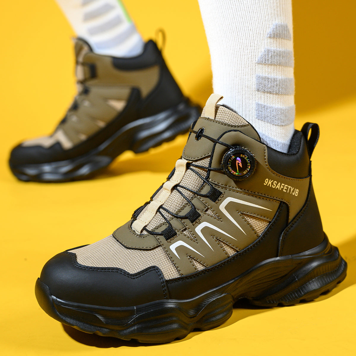 WildKing Men's Steel Toe Safety Boots with Dial Closure – Non-Slip Puncture-Resistant Work Boots R061