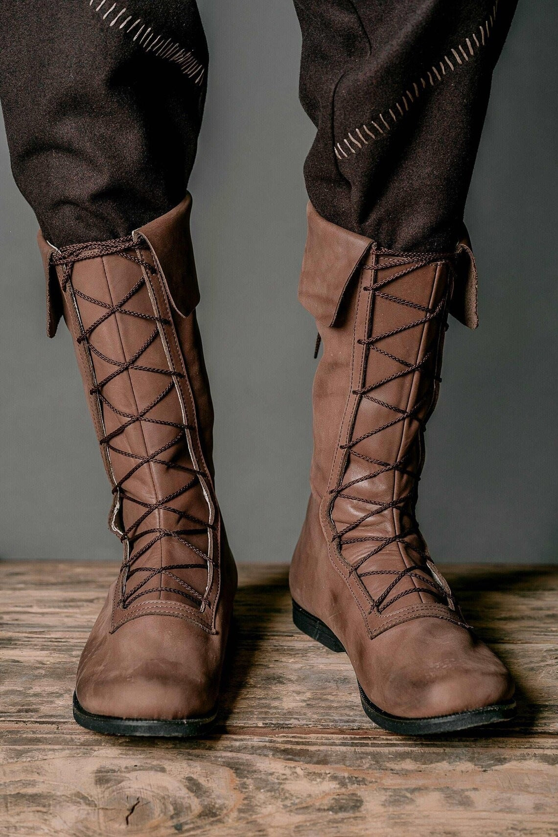 WildKing Men's Vintage Medieval Renaissance Boots B1540
