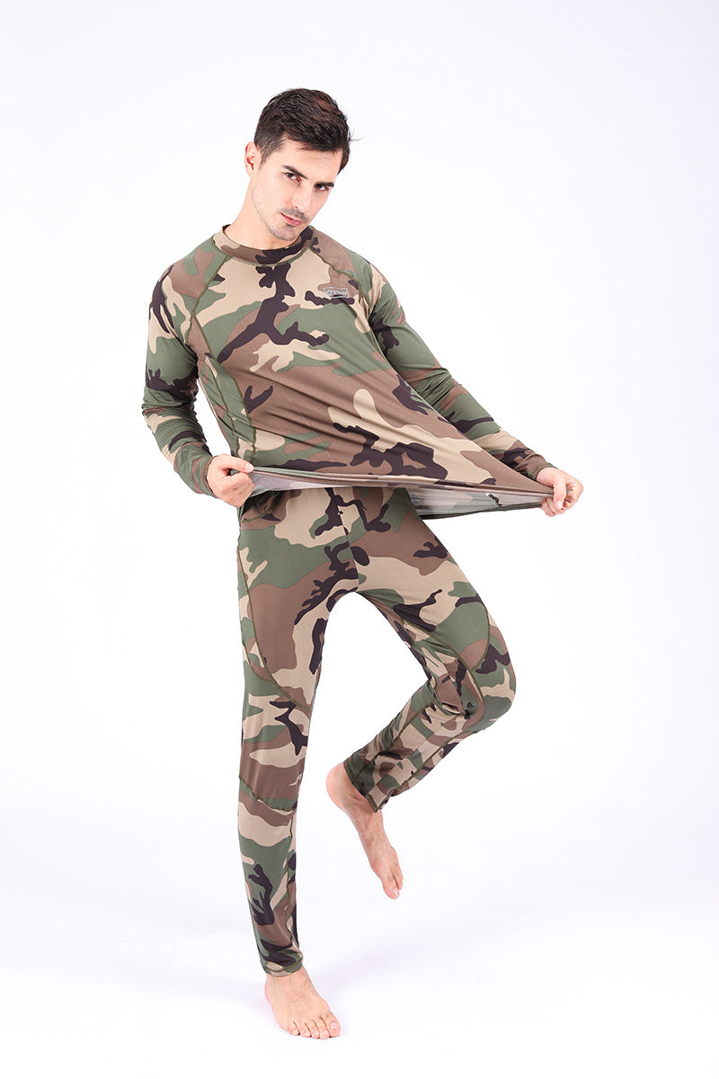 WildKing Men's Camo Thermal Quick-Drying Sweat-Wicking Underwear Set