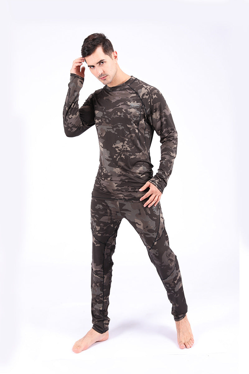 WildKing Men's Camo Thermal Quick-Drying Sweat-Wicking Underwear Set