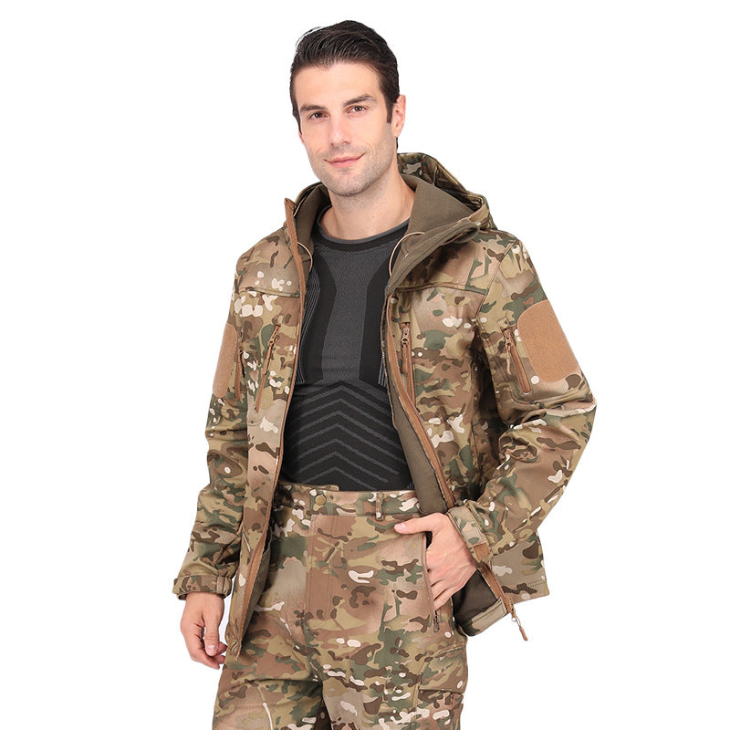 Wildking Men's Camouflage Mountaineering Waterproof Soft Shell Jacket A013-Camo