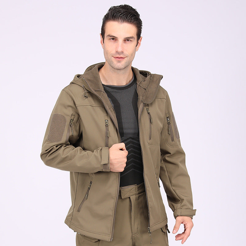 Wildking Men's Camouflage Mountaineering Waterproof Soft Shell Jacket A013