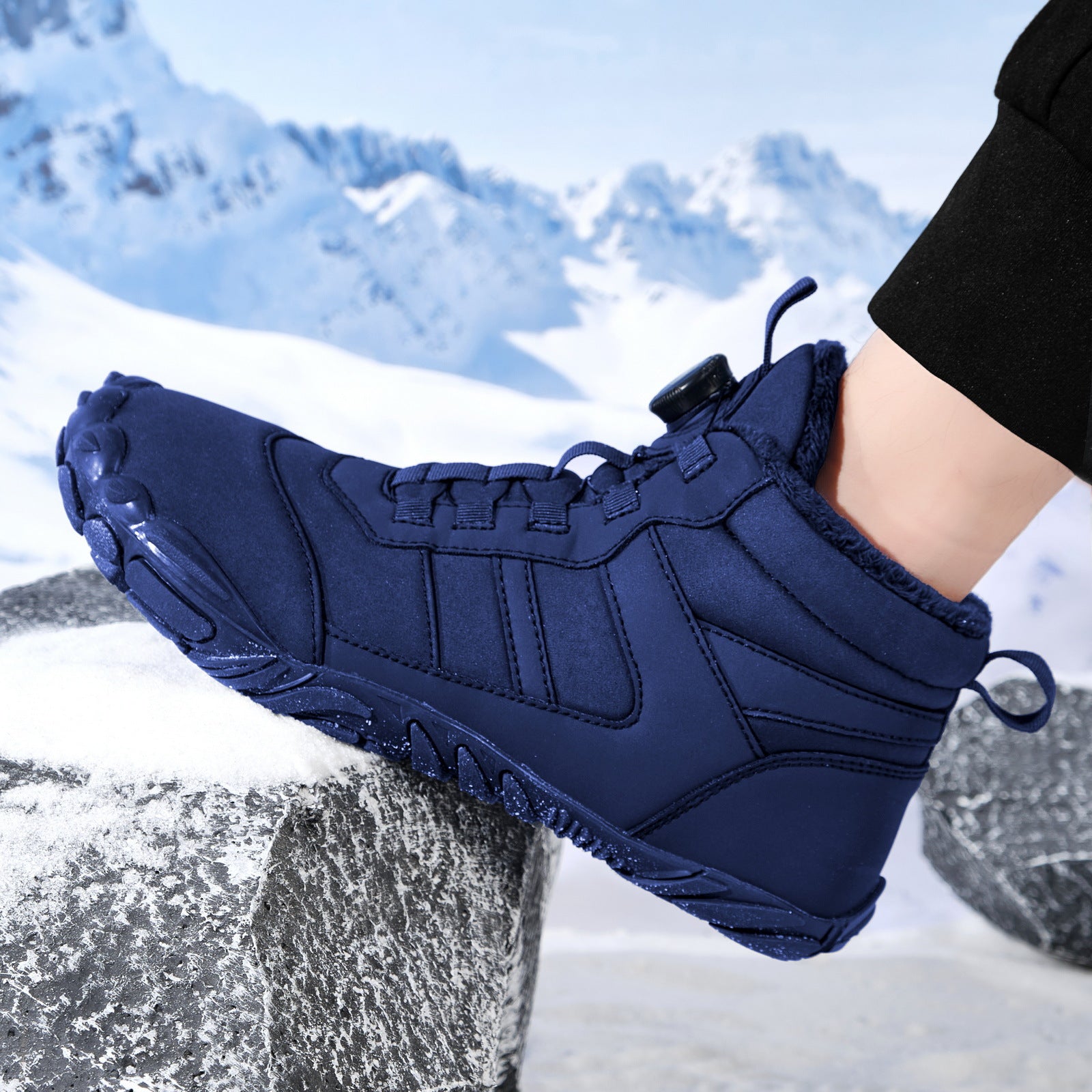 Wildking Men’s Mid-Top Thickened Fleece Barefoot Snow Boots with One-Touch Dial C4222