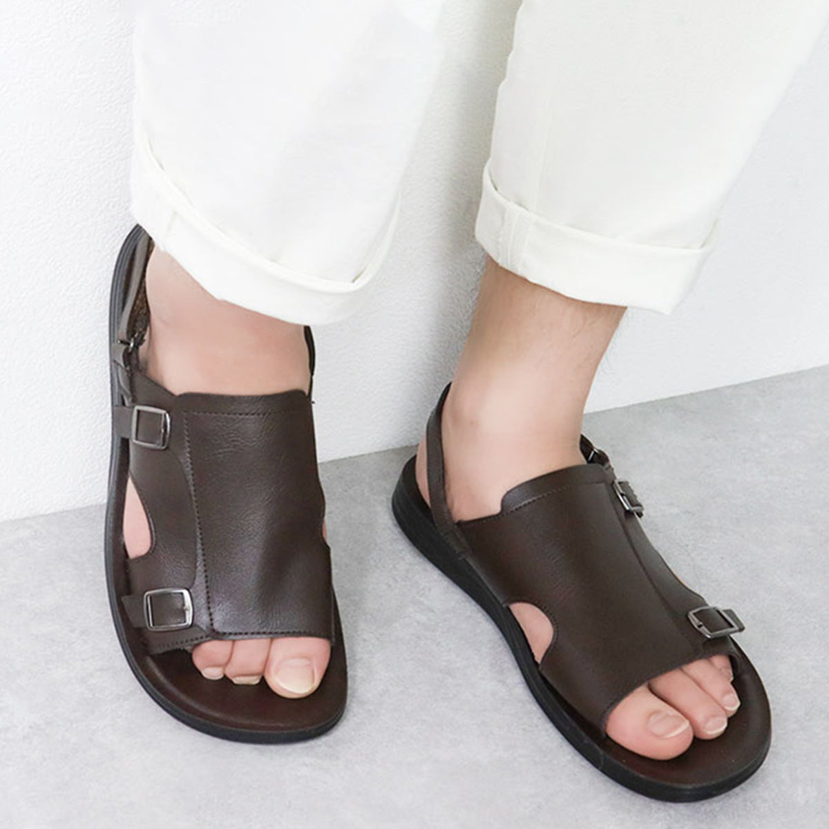 Wildking Men’s Roman-Style Soft Sole Breathable Sandals 2407