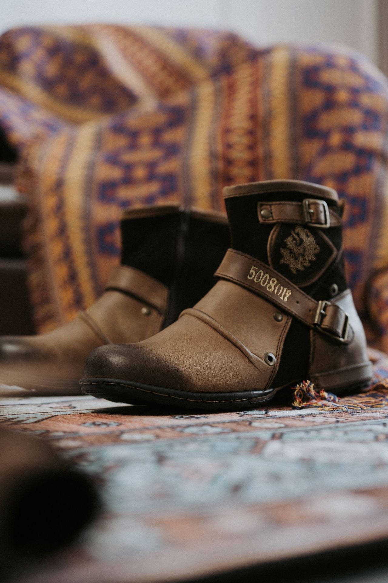 Wildking Men's Vintage Metal Buckle Round Toe Work Ankle Cowboy Boots 5008