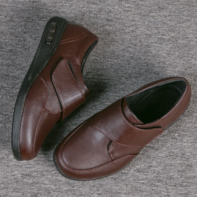 Wildking Men’s Comfortable Air-Cushioned Adjustable Walking Shoes D013