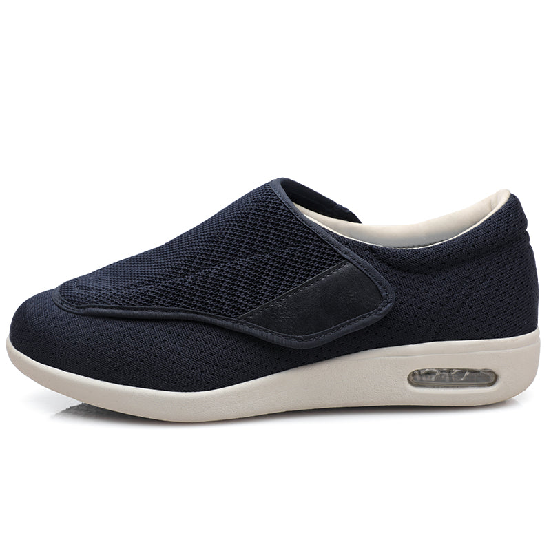 Wildking Men’s D025 Comfortable Air Cushion Walking Shoes