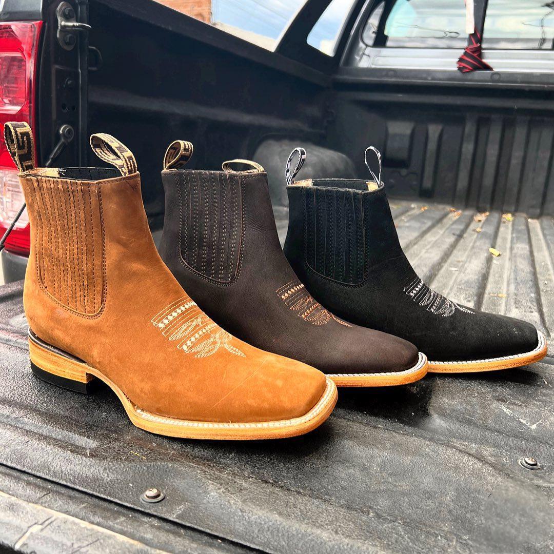 Wildking Men's Embroidered Sleeve Chelsea Martin Boots B3090