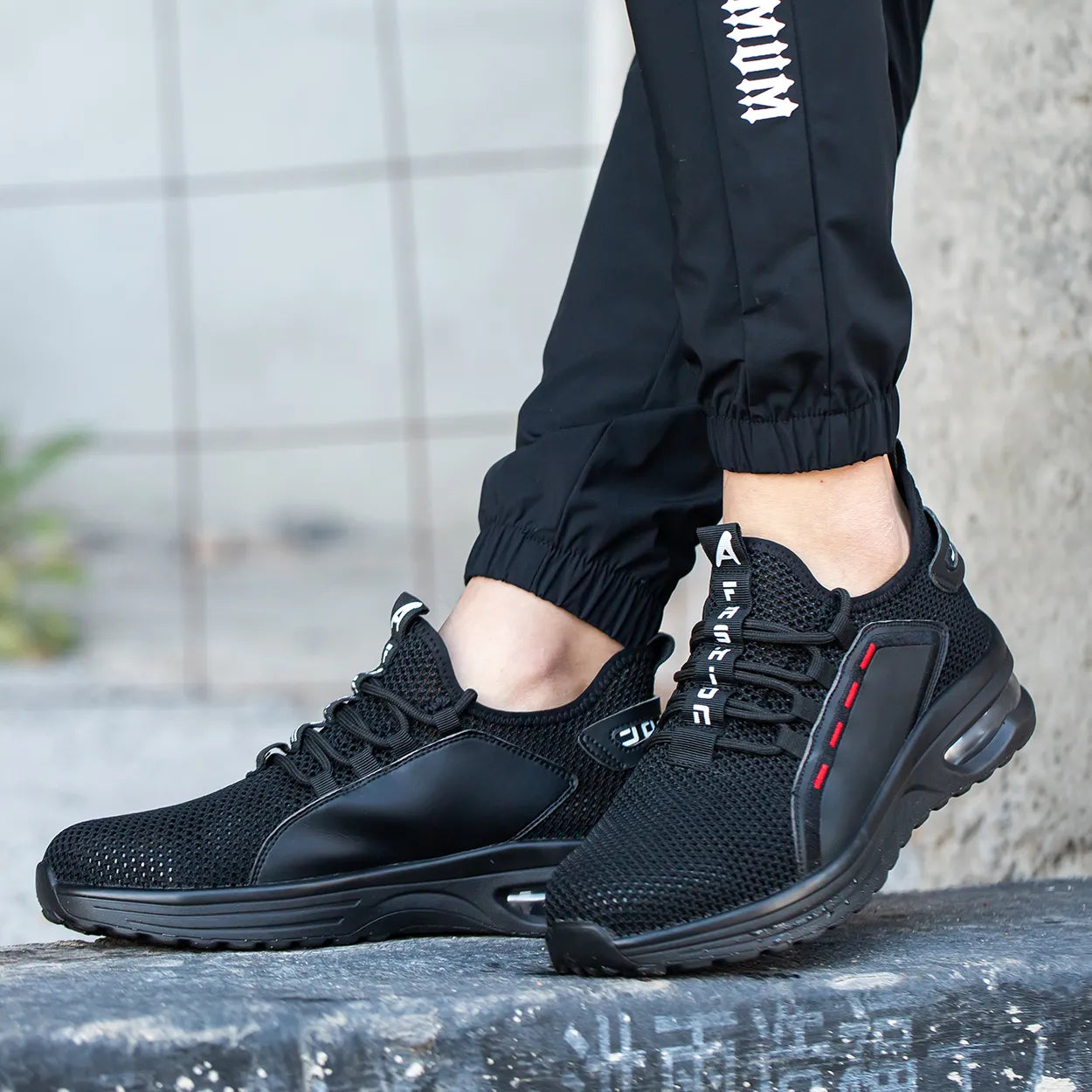 Wildking Mesh Athletic Shoes – Ultra-Breathable, Lightweight & Everyday Performance R037