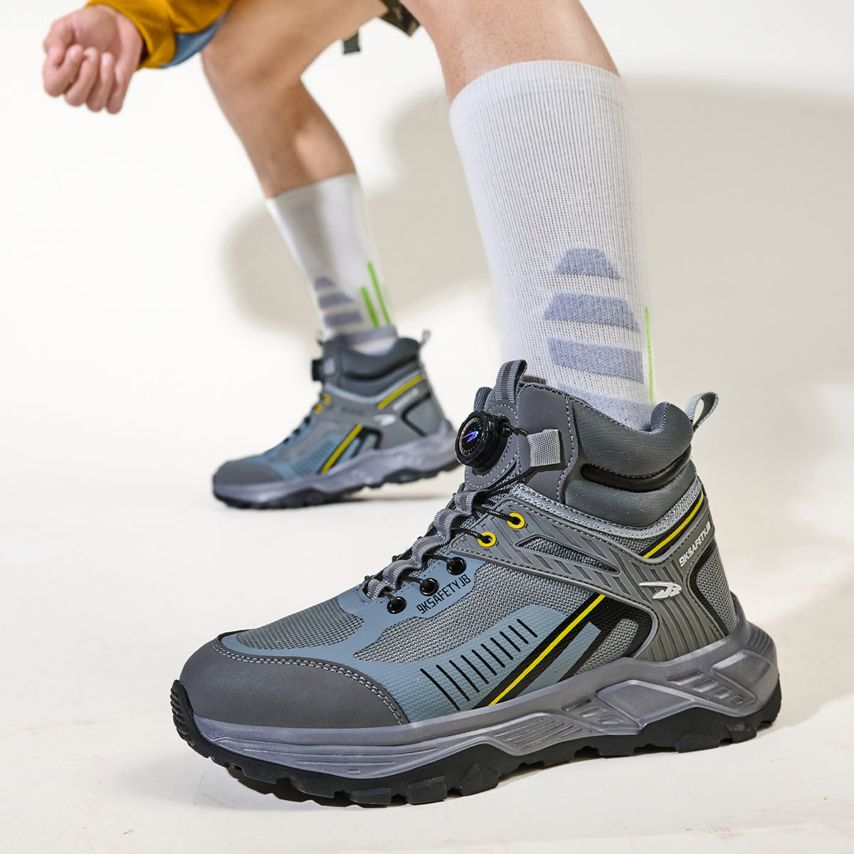 WildKing Men's Steel Toe Slip-Resistant & Puncture-Resistant Work Boots R060