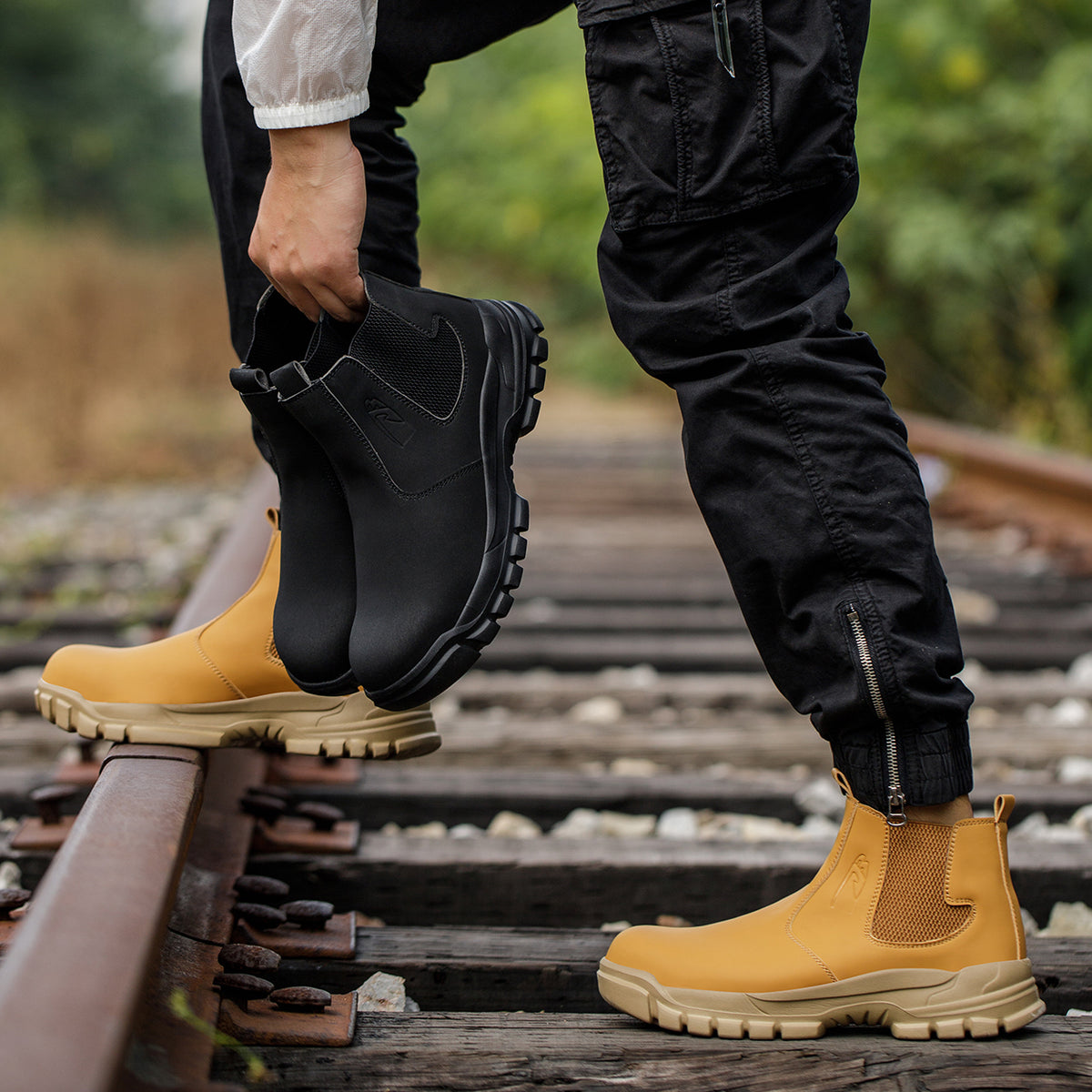 WildKing Men's Waterproof Safety Boots R062 – Non-Slip Puncture-Resistant Work Boots