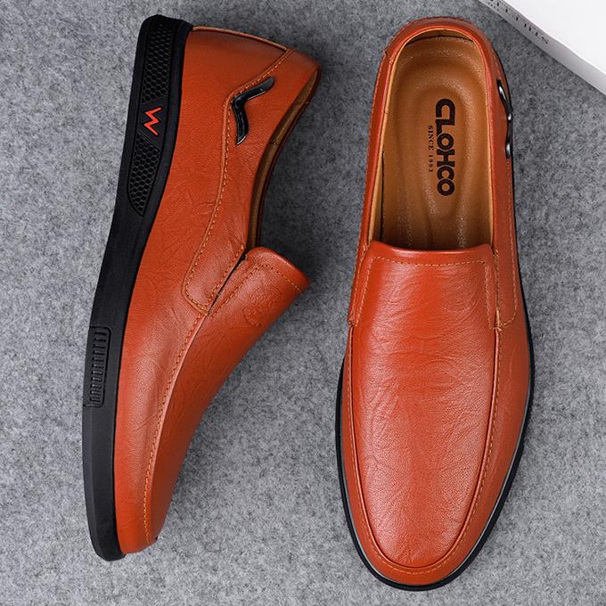 Wildking Men's Leather Business Casual Slip-On Leather Loafers 7.0