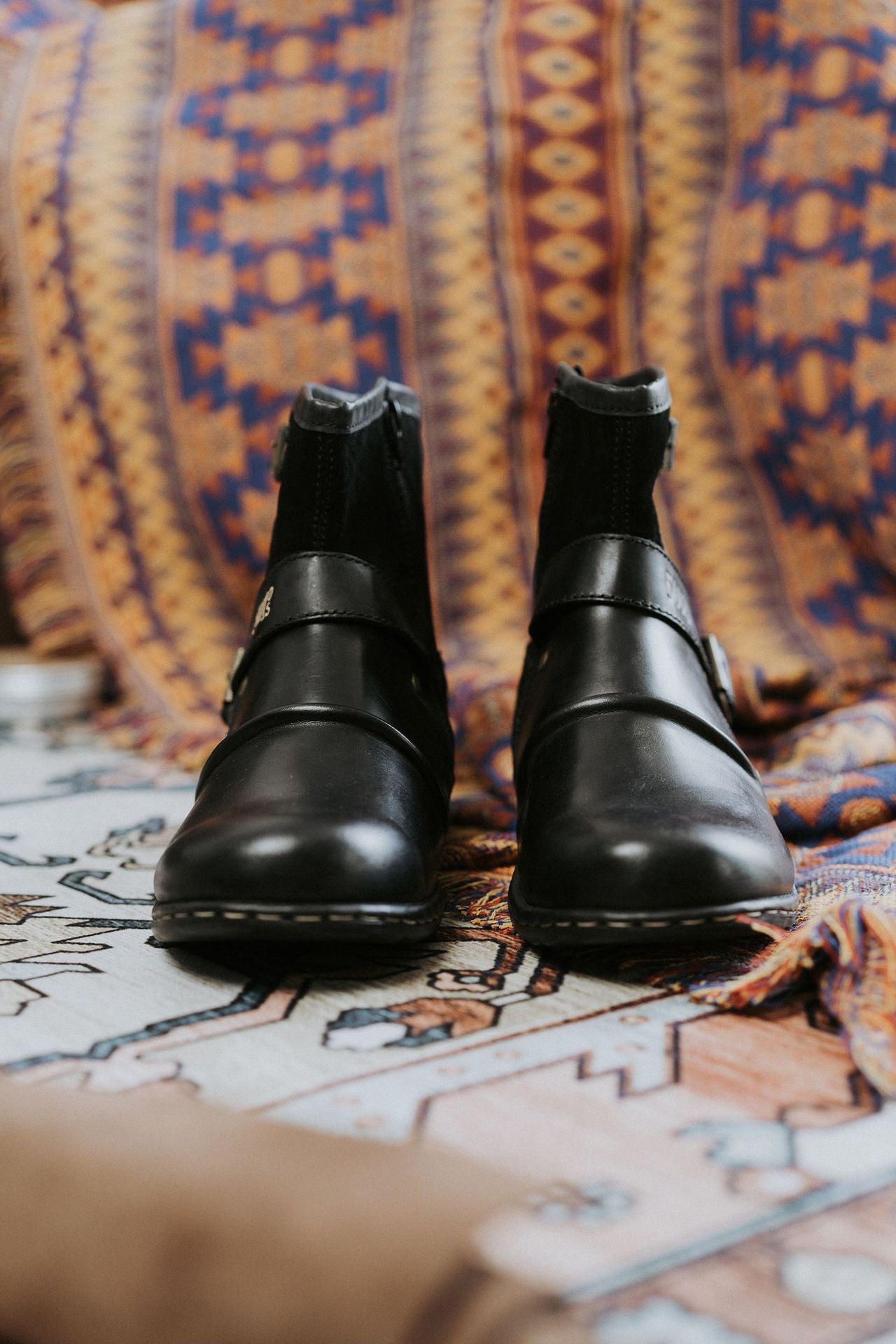 Wildking Men's Vintage Metal Buckle Round Toe Work Ankle Cowboy Boots 5008