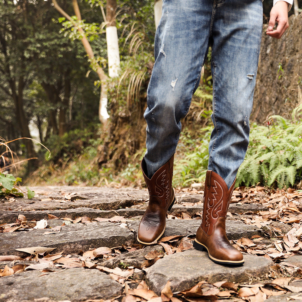 Wildking High-top Embroidered Retro Wide-Head Western Cowboy Boots 8802