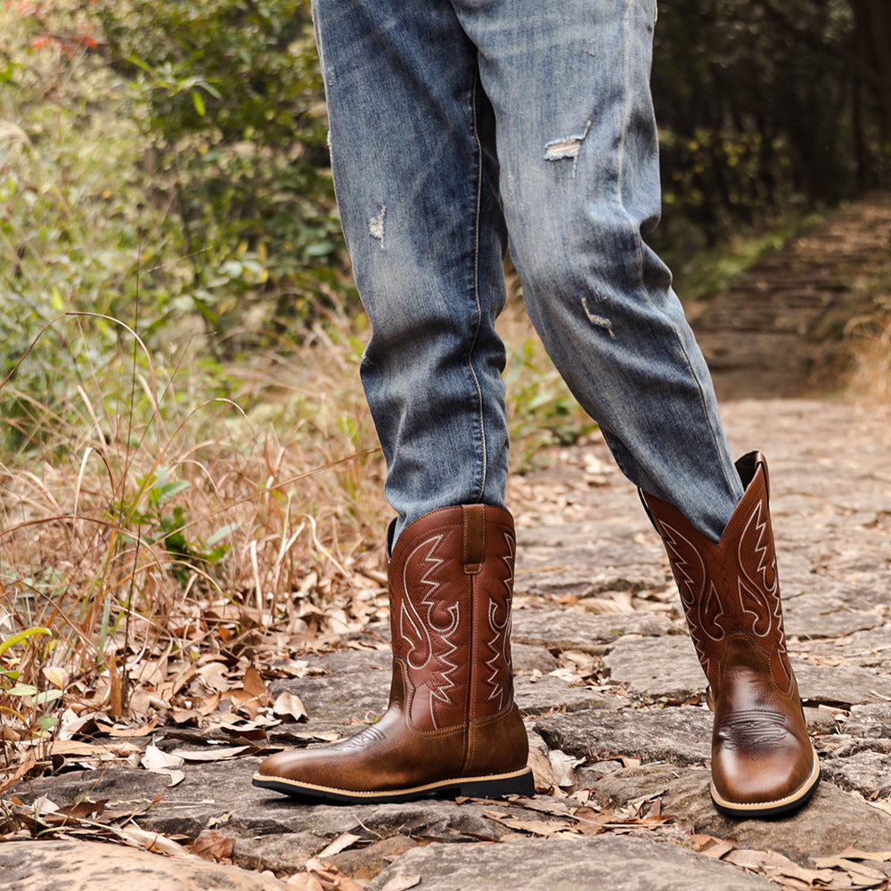 Wildking High-top Embroidered Retro Wide-Head Western Cowboy Boots 8802