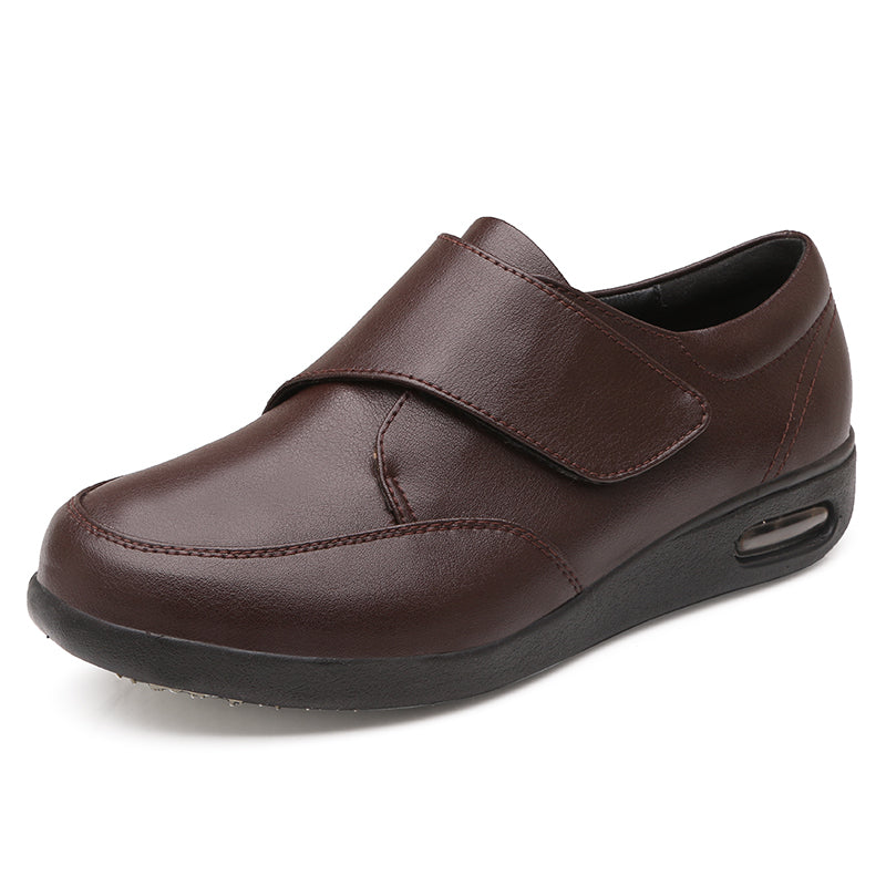 Wildking Men’s Comfortable Air-Cushioned Adjustable Walking Shoes D013