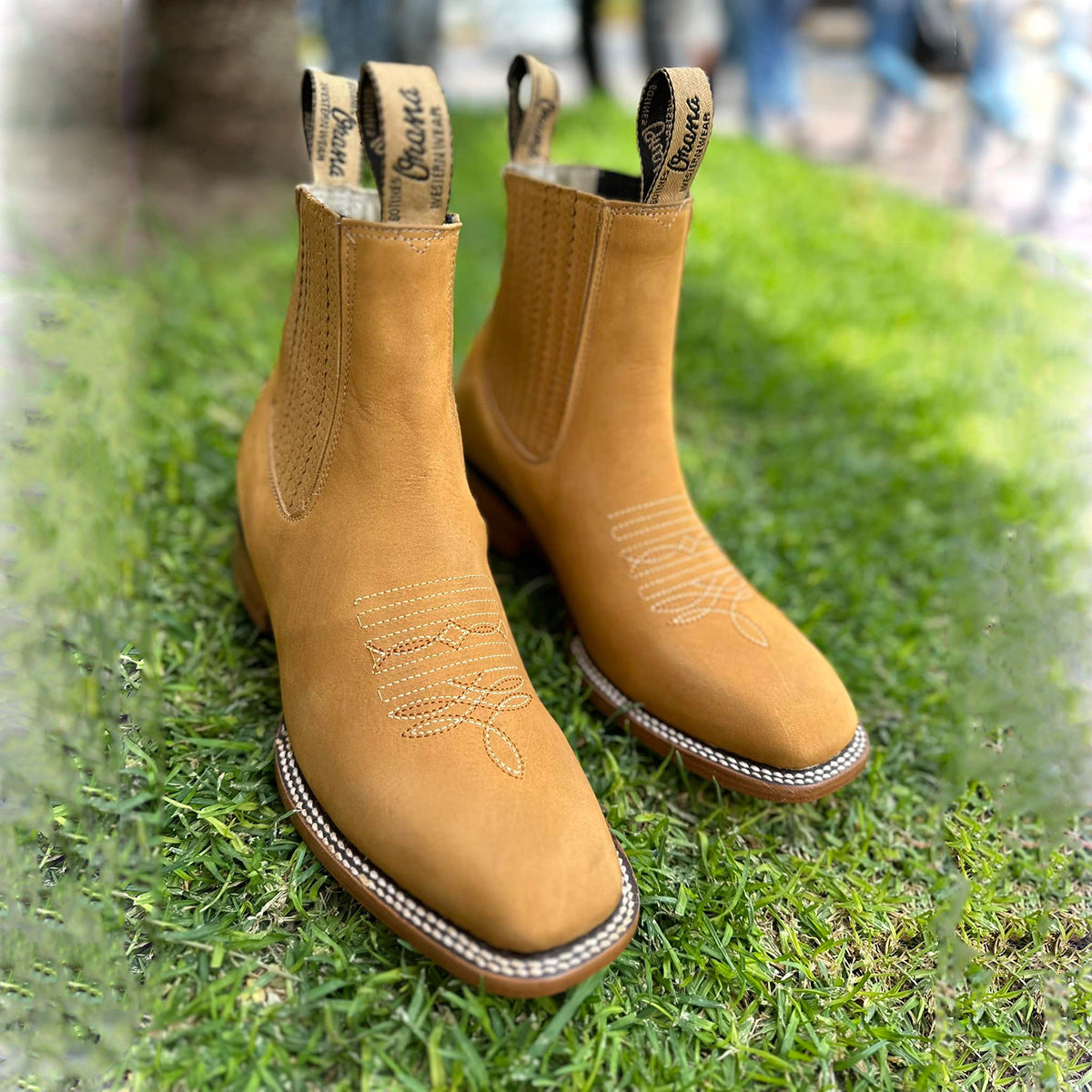 Wildking Men's Embroidered Sleeve Chelsea Martin Boots B3090