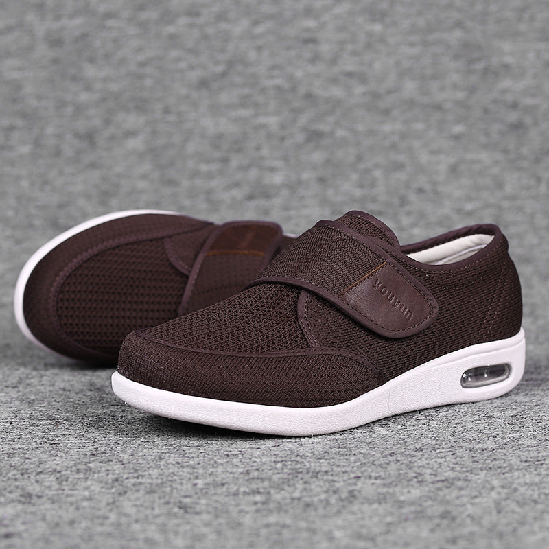 Wildking Men’s XZ013 Air-Cushioned Adjustable Comfort Shoes