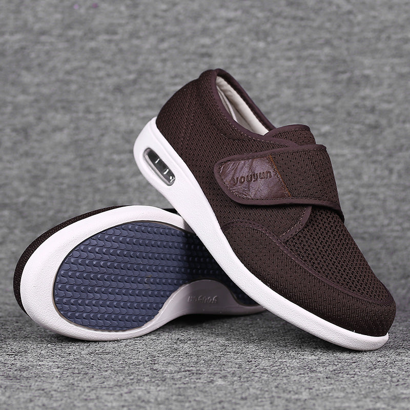 Wildking Men’s XZ013 Air-Cushioned Adjustable Comfort Shoes