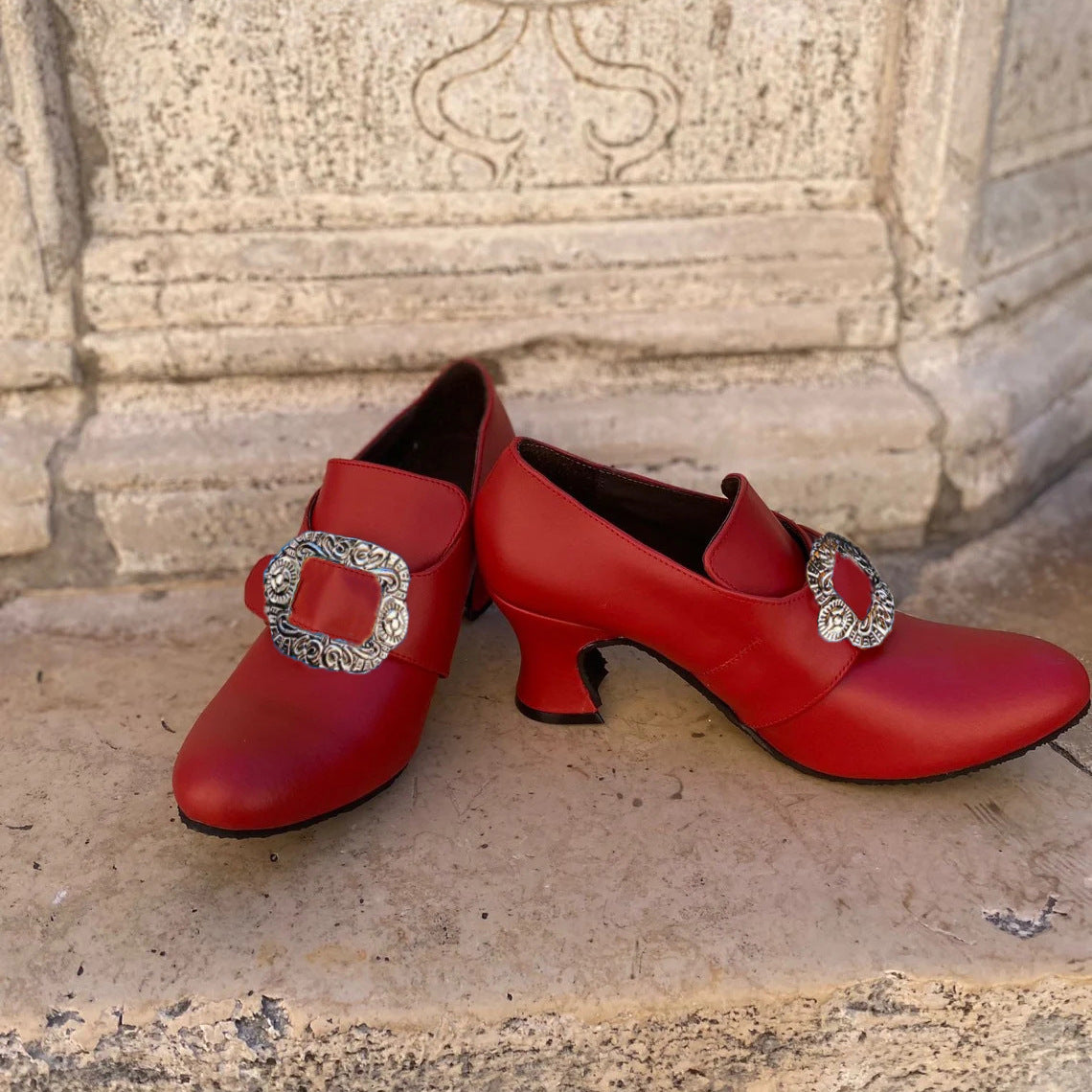 Wildking Vintage 18 Medieval Renaissance Halloween Performance Shoes B2002
